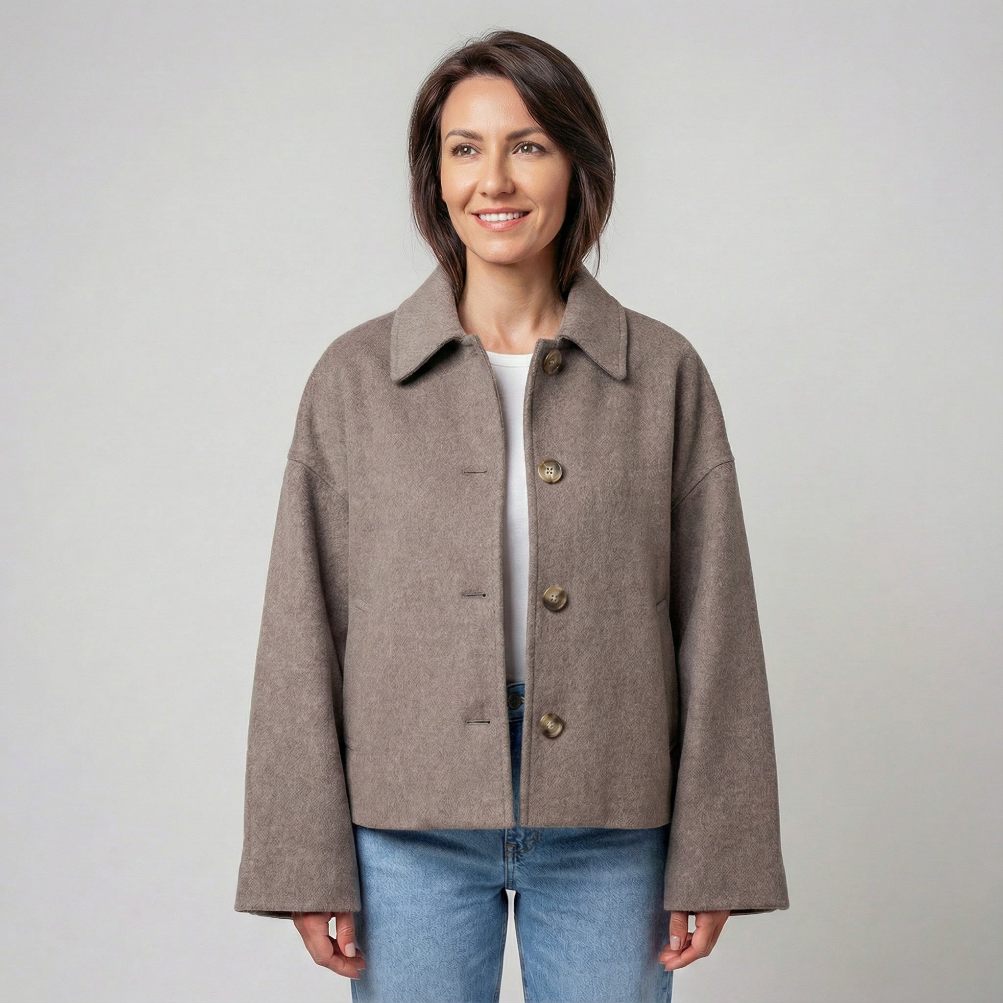 Damska kurtka krótka szara na wiosnę