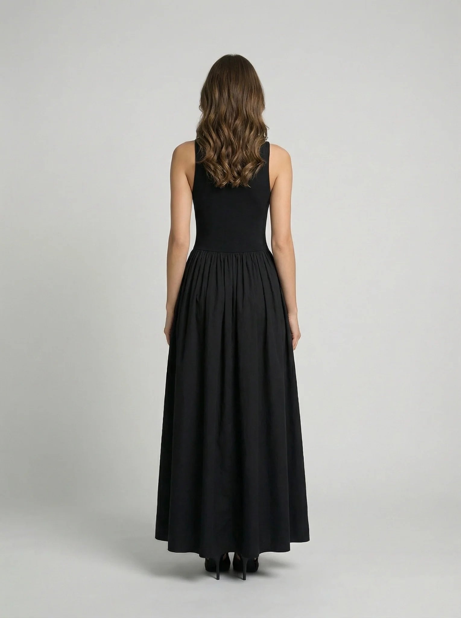 Damska sukienka maxi casual z okrągłym dekoltem